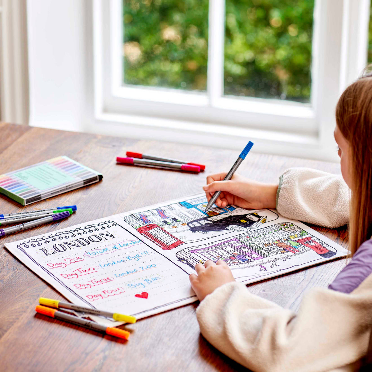London Colour-In Cotton Placemat with Washable Pens Set