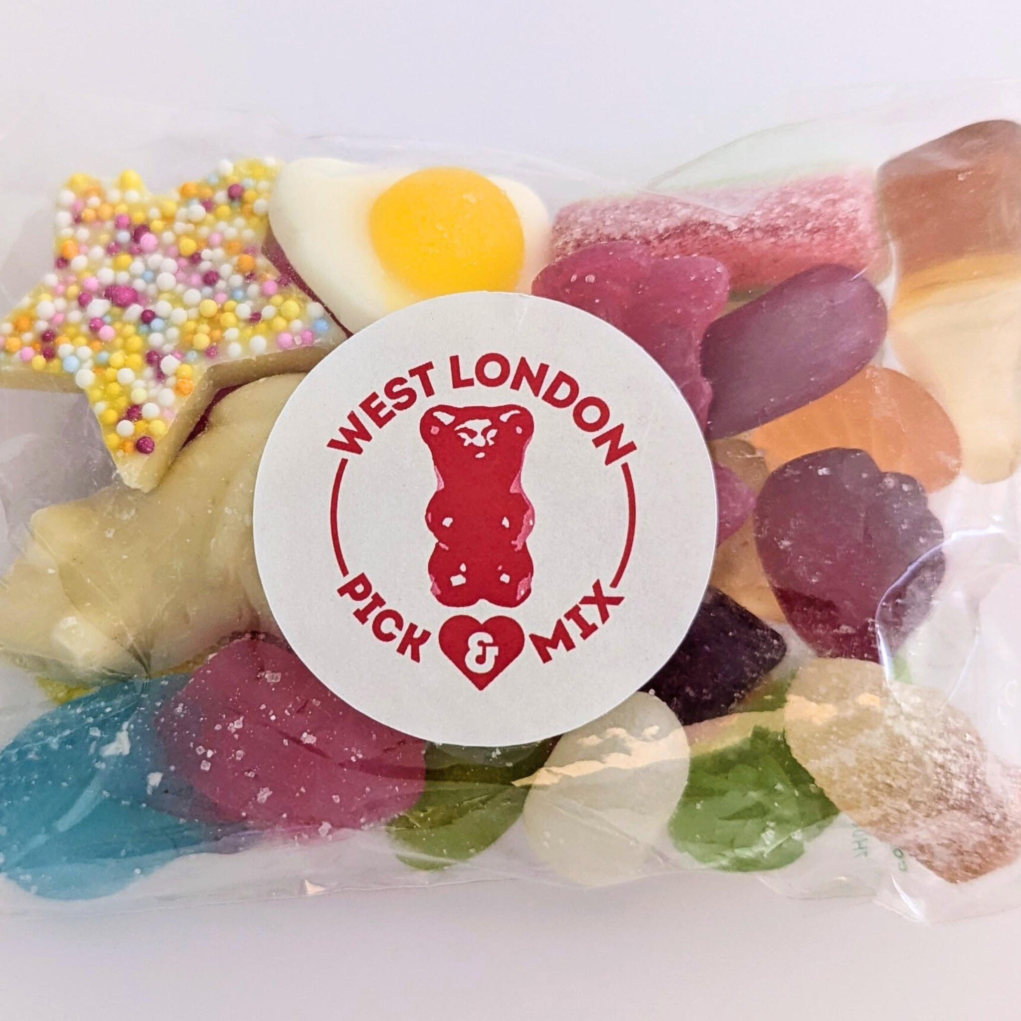 Snack and Story Duo - London-themed Book + Pick-And-Mix